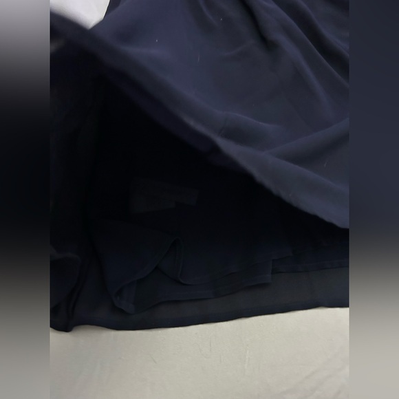 Simple Lightweight Ann Taylor Little Black Dress Size Medium - Picture 10 of 12